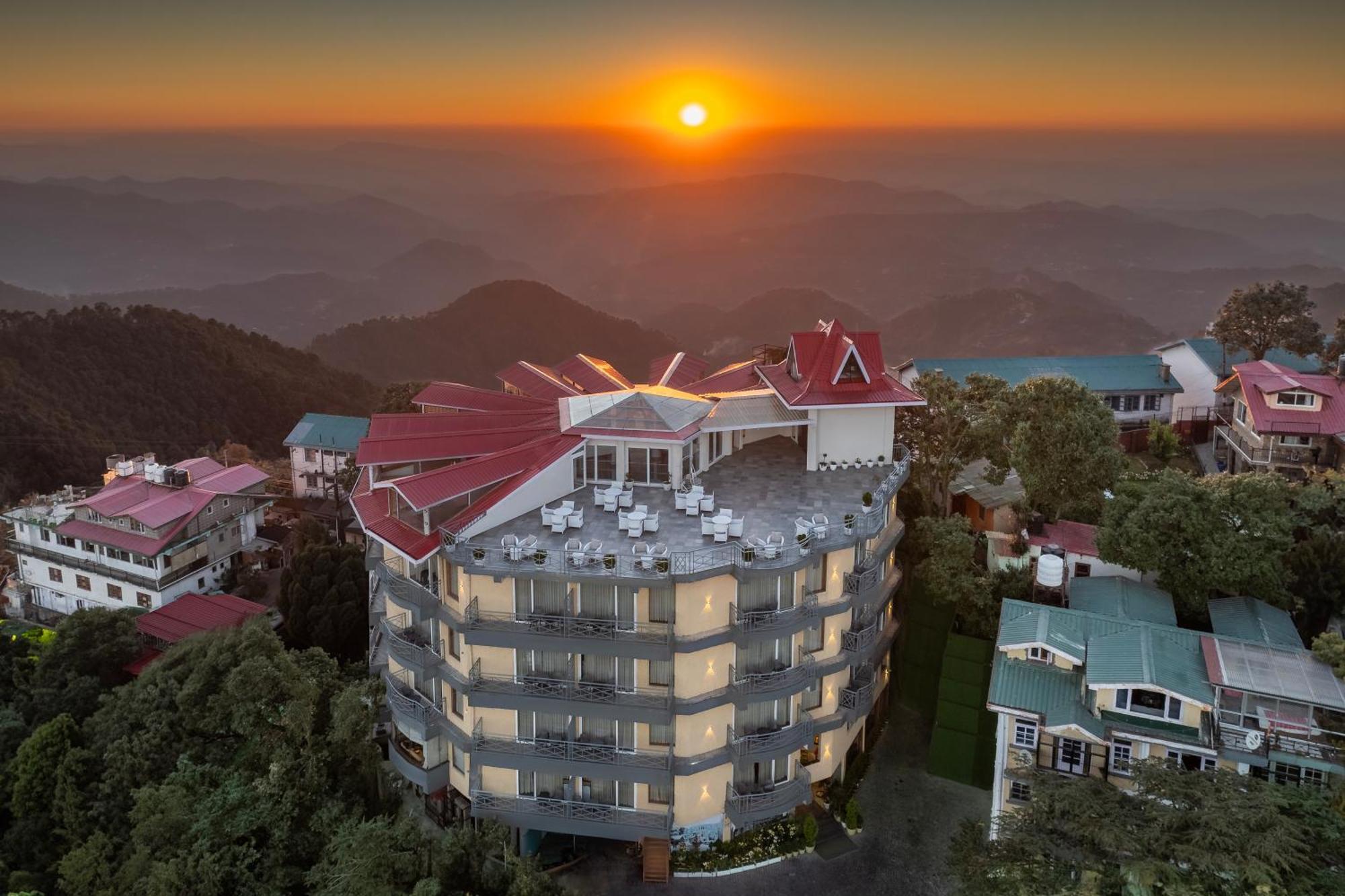Snow Valley Heights Shimla Eksteriør billede